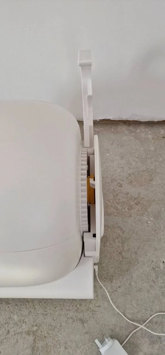 Smart Automatic Self-Cleaning Cat Litter Box - Image 3