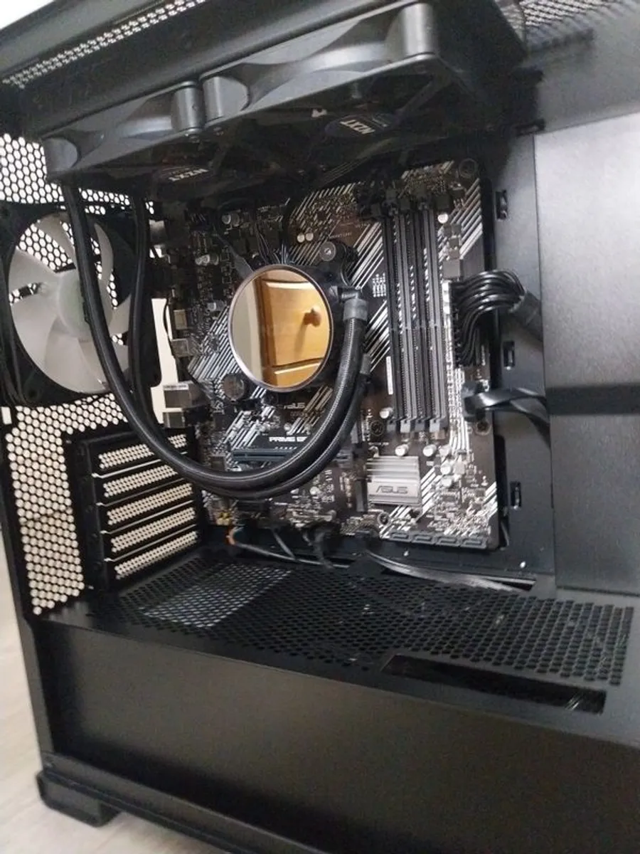 B550m-a Motherboard + Nzxt Kraken X53 Aio + Rm850e Psu + Asus A23 Plus Case Bundle - Image 4