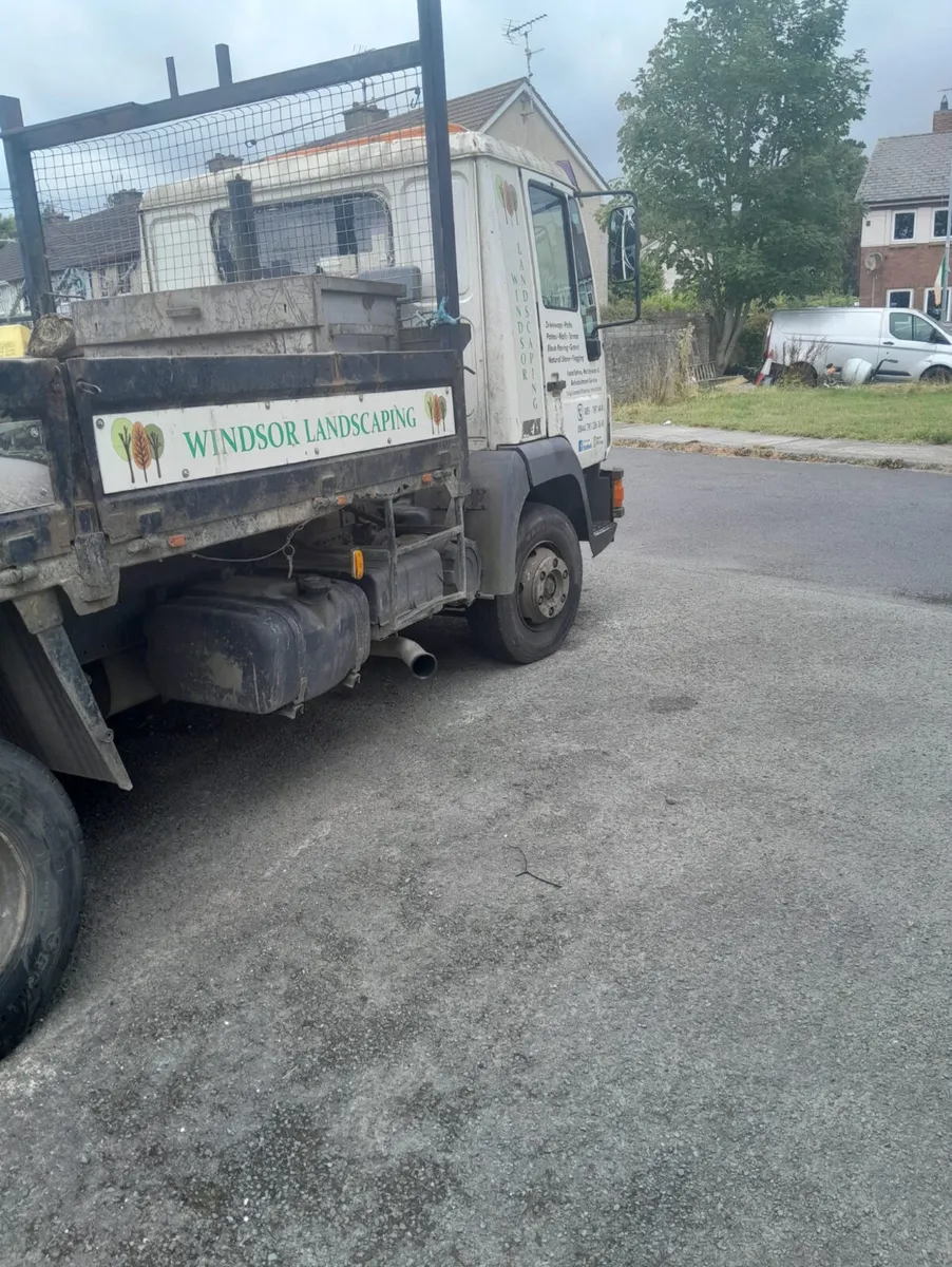 Man 7.5 tonne tipping lorry - Image 2
