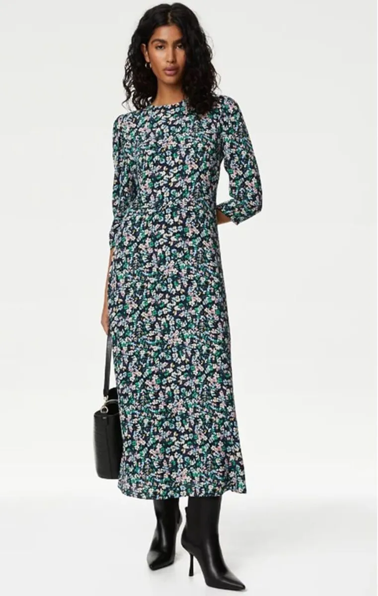 M&S Ditsy Floral Super Flattering Dress: Size 12 - Image 1