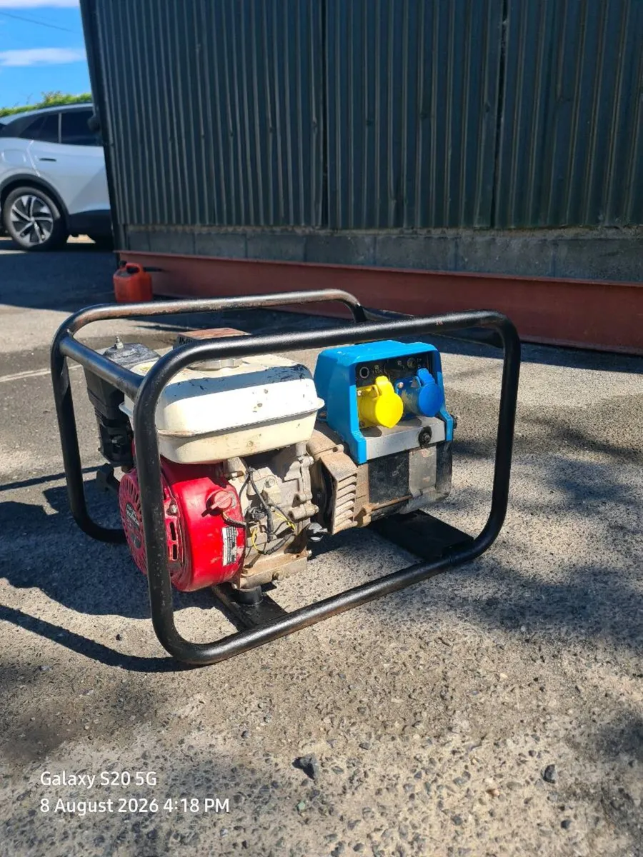Honda petrol generator - Image 2