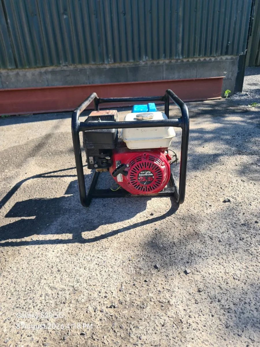 Honda petrol generator - Image 1