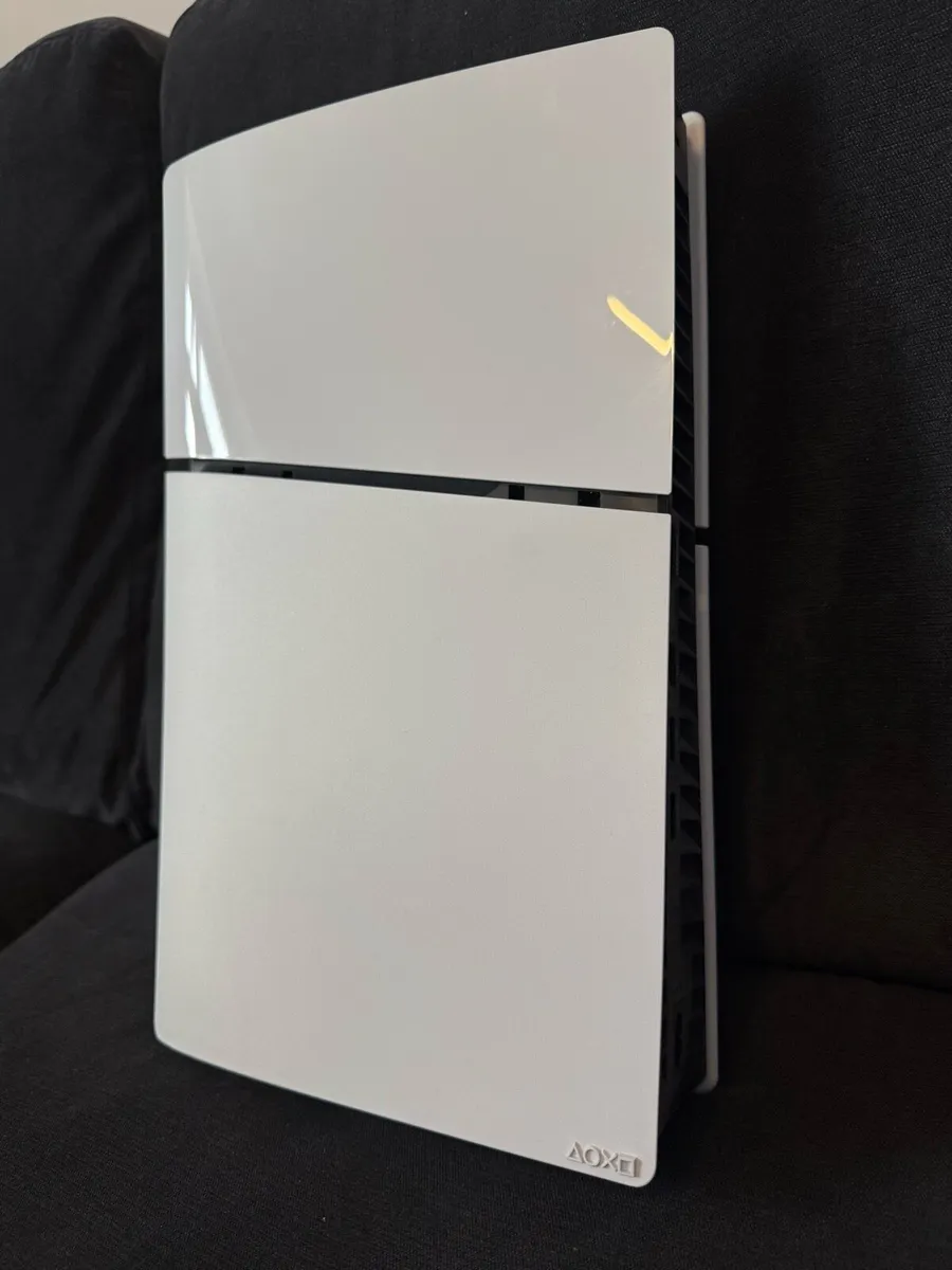 PlayStation 5 and PlayStation Portal bundle - Image 3