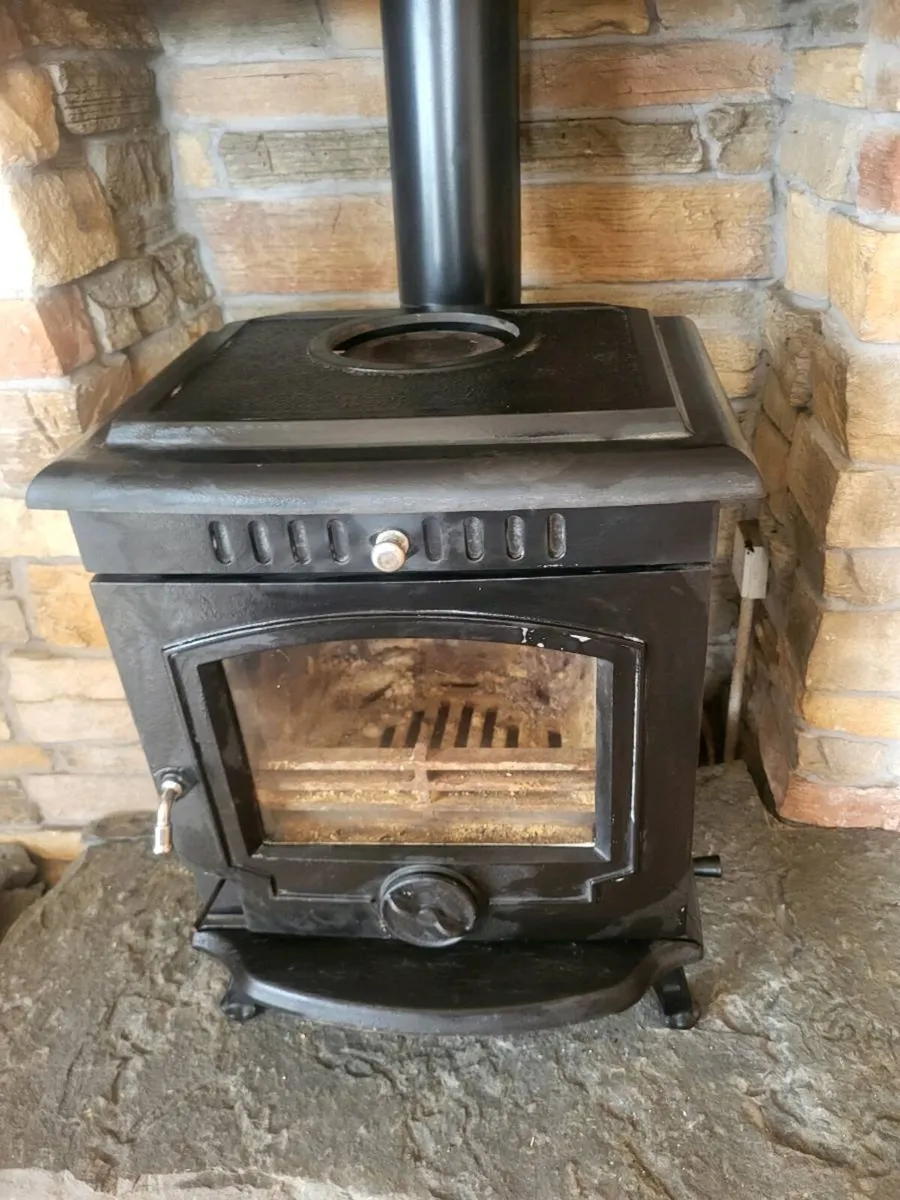 Stove - Image 1