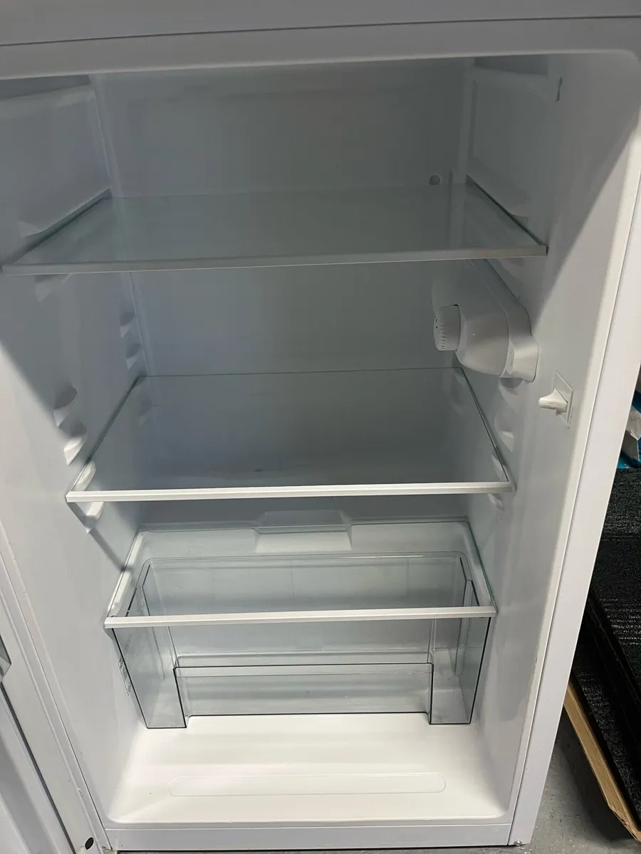 Undercounter fridge - Image 3