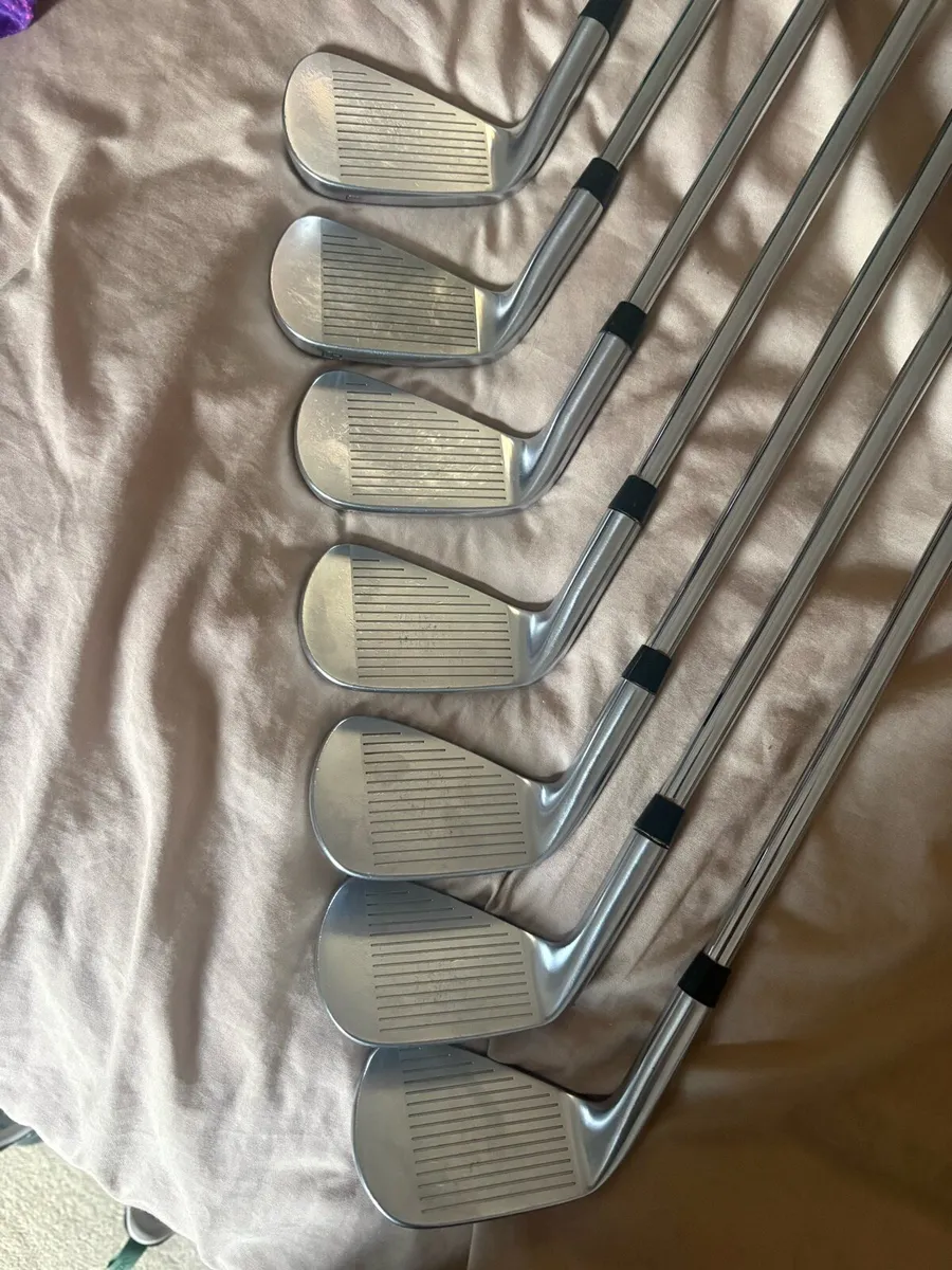 Taylormade p.7mc irons - Image 2