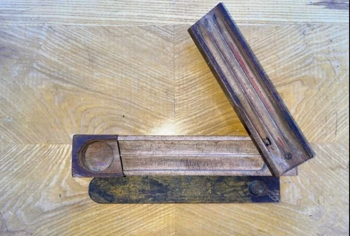 Victorian period pencil case - Image 2