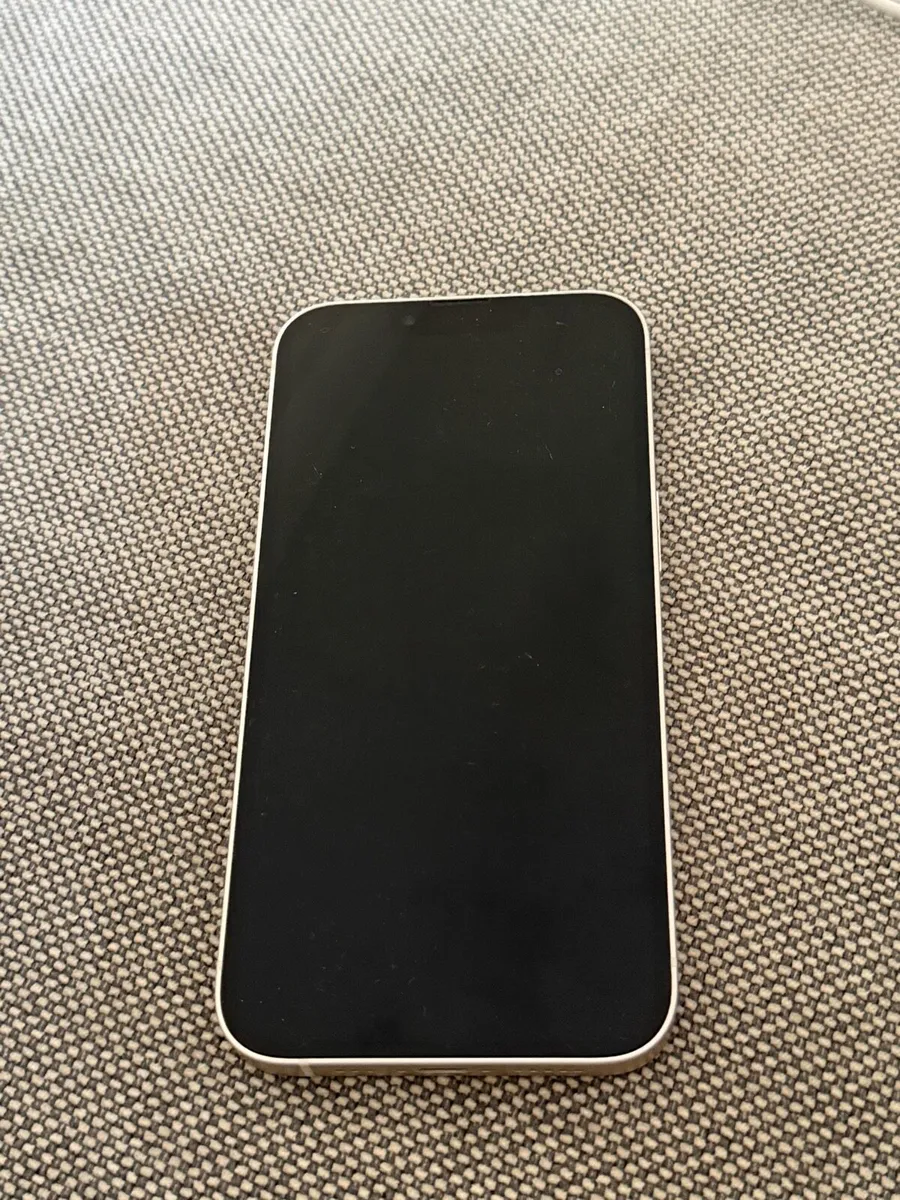 iPhone 13 - Image 1