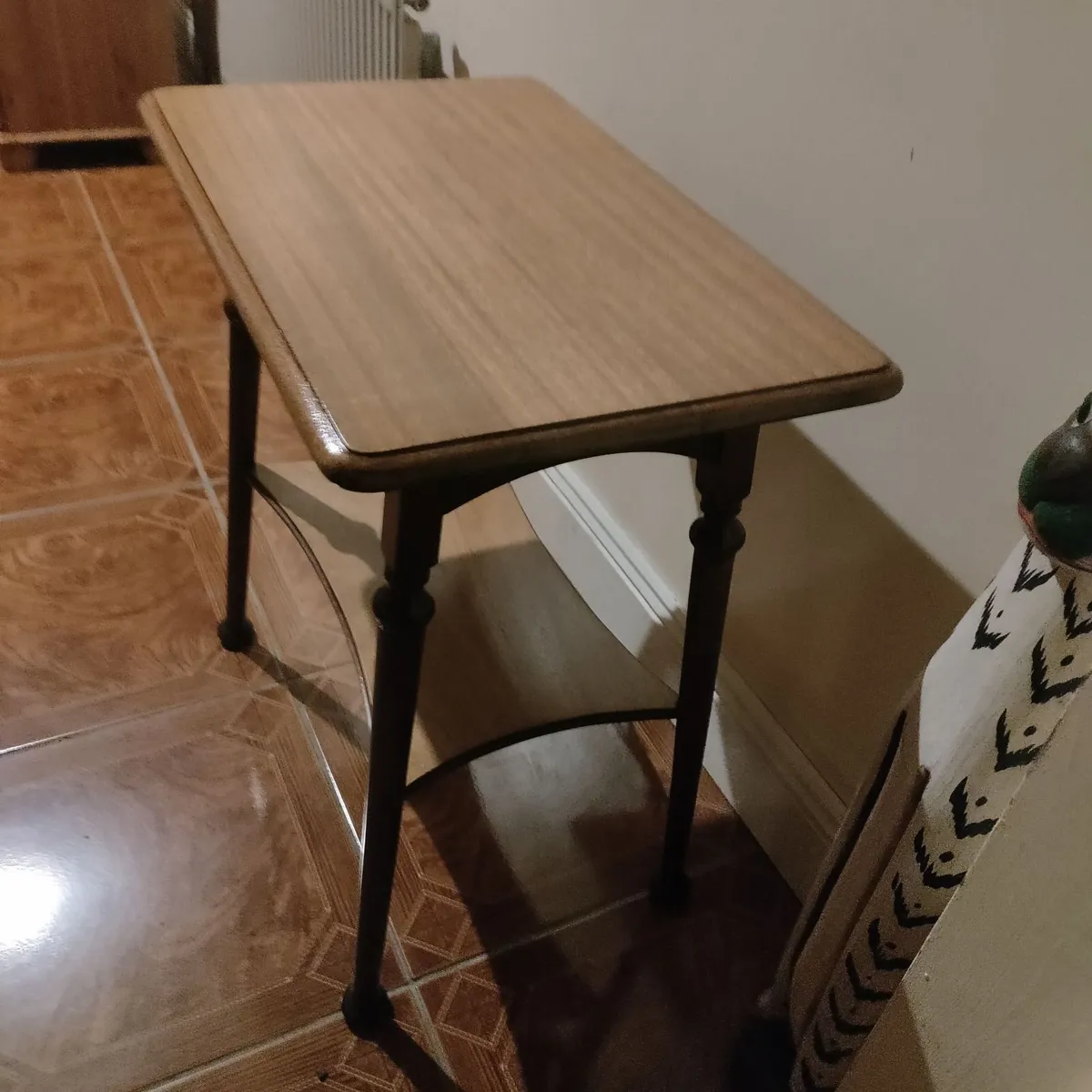 Vintage side table - Image 3
