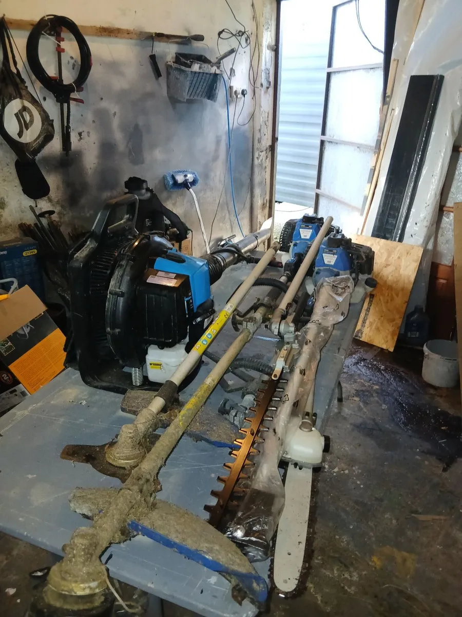 HBM machines leafblower and 2 multifunction strimm - Image 4