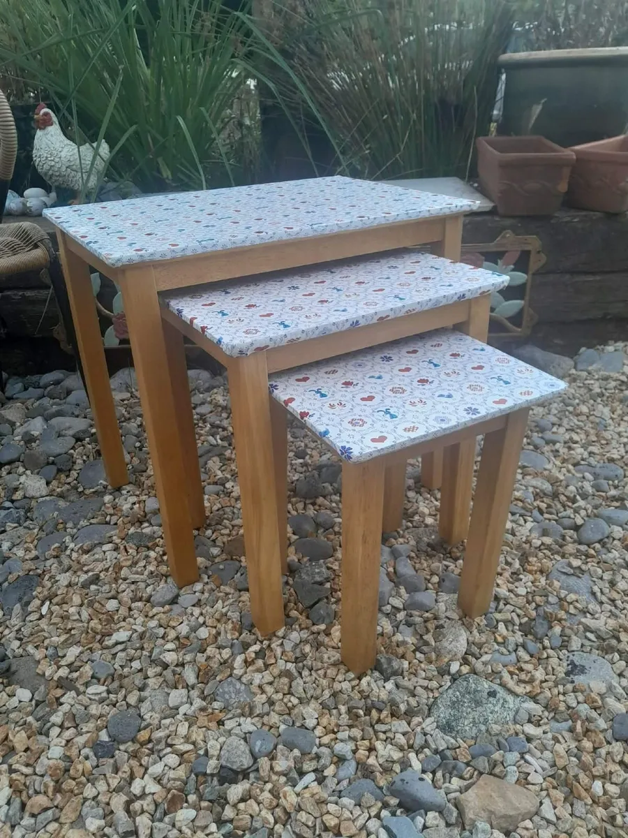 nesting Tables - Image 1