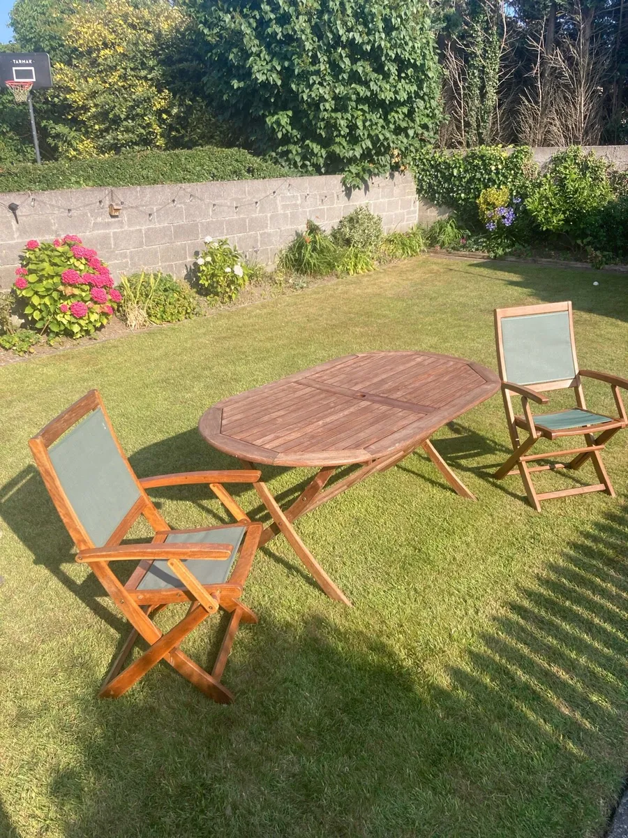 Garden furniture - Image 1