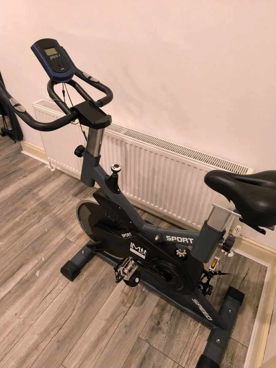 Exercise bike - Image 1