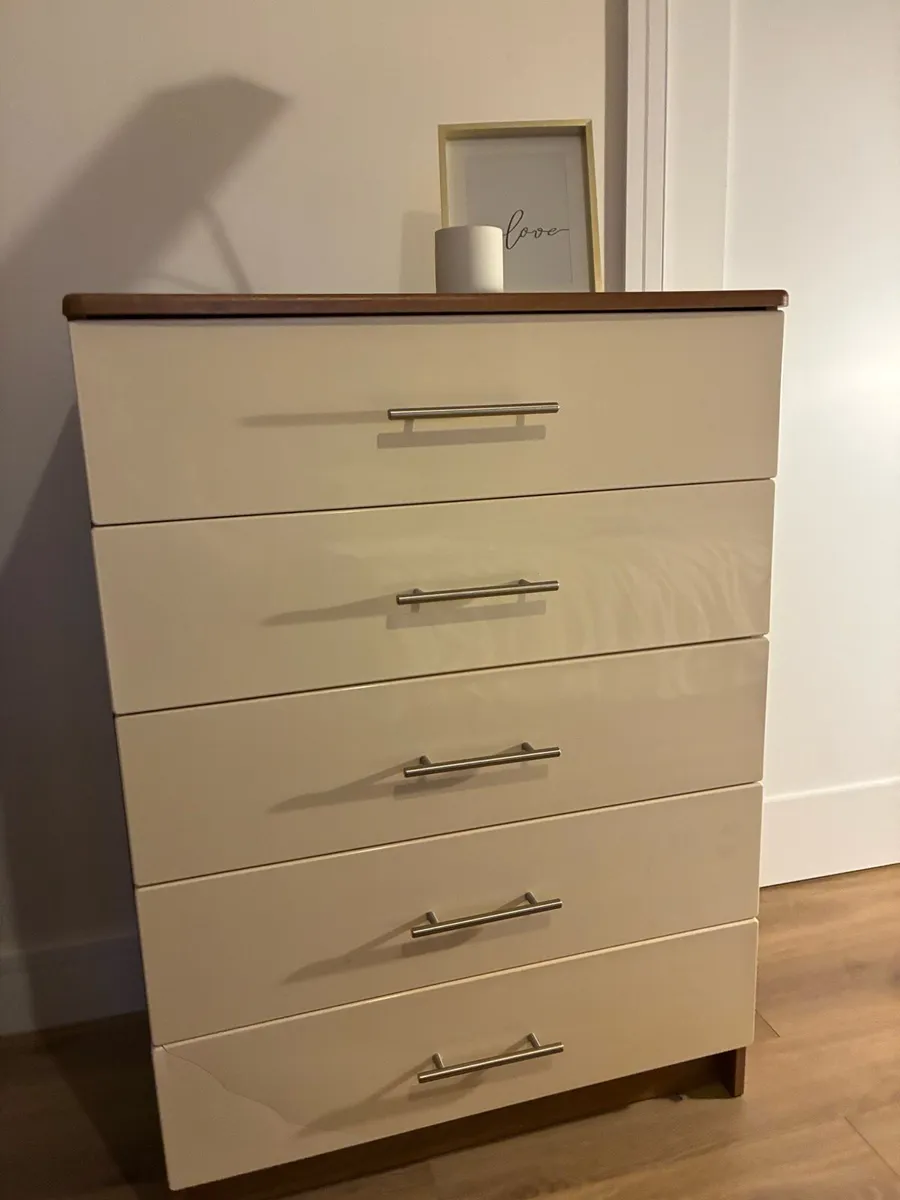 Pair of 5 Drawer Cream Gloss Chest Drawers - Image 1