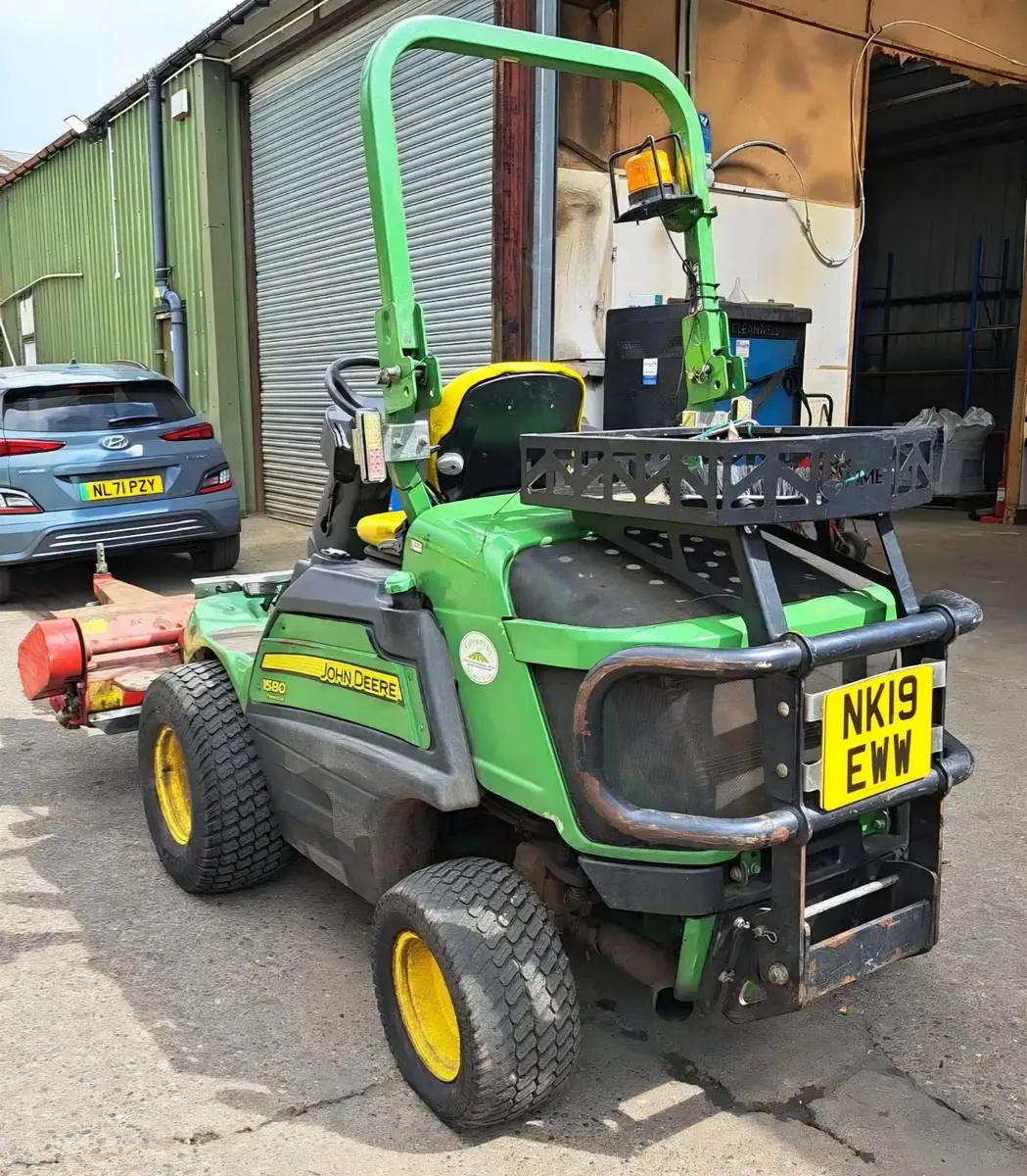 John Deere 1580 ride on mower lawnmower - Image 3