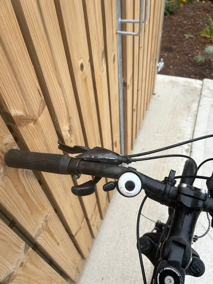 Merida Crossway V10 Bicycle - Image 2