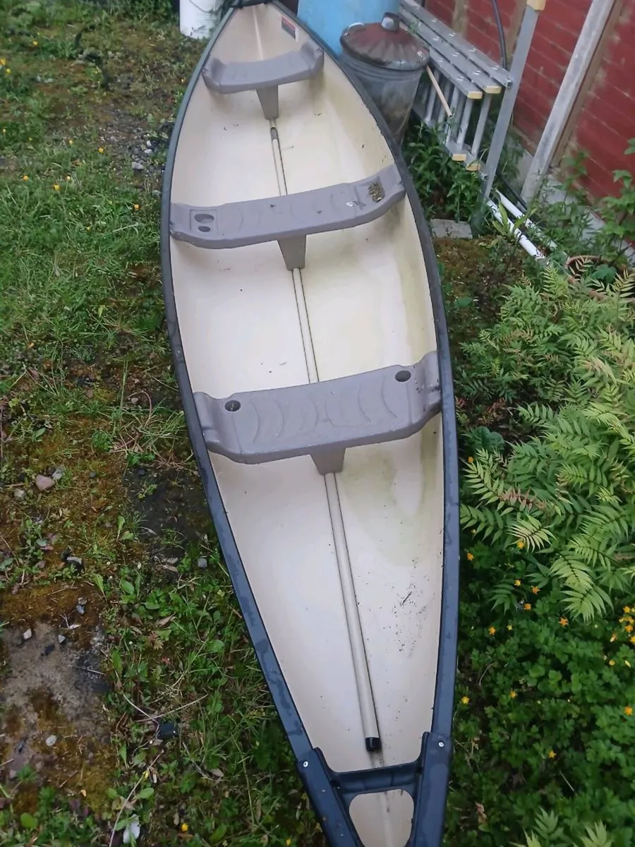 Canadian canoe - Image 2