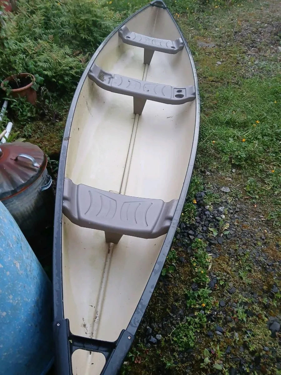 Canadian canoe - Image 3