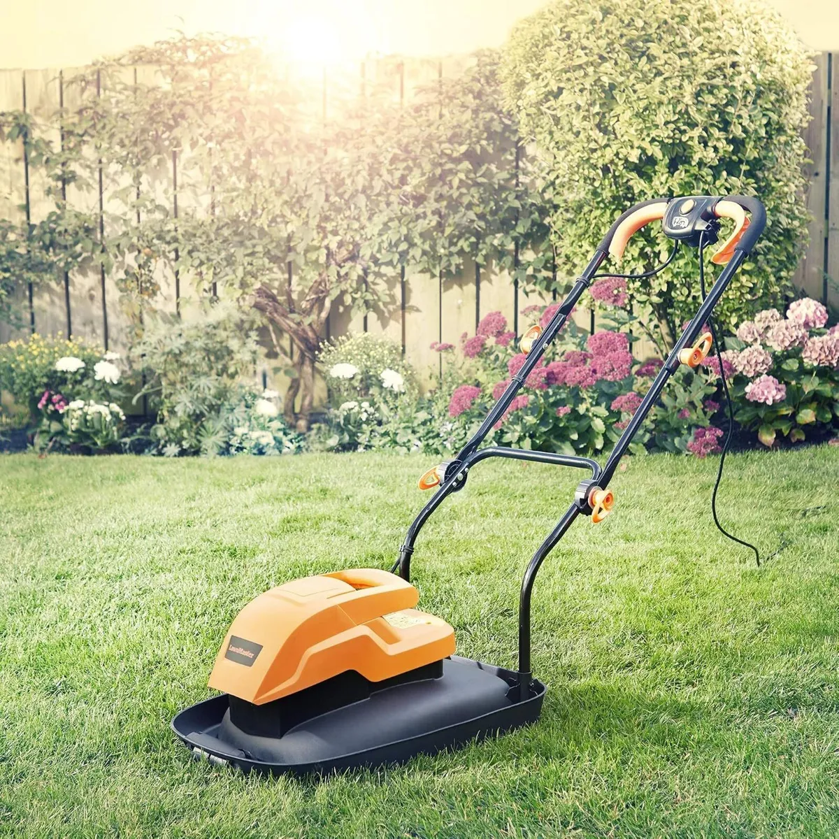 1600W 33CM Hover Mower Non-Collect Corded - Image 3