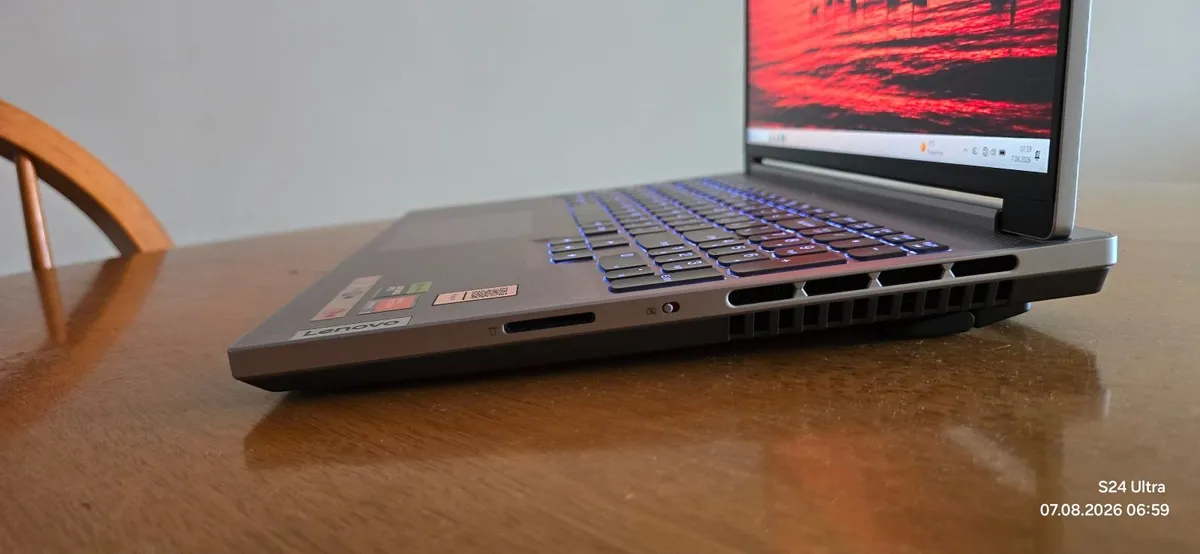 Lenovo Legion 5 Slim 16' Ryzen 7 7840HS, RTX4070 - Image 2