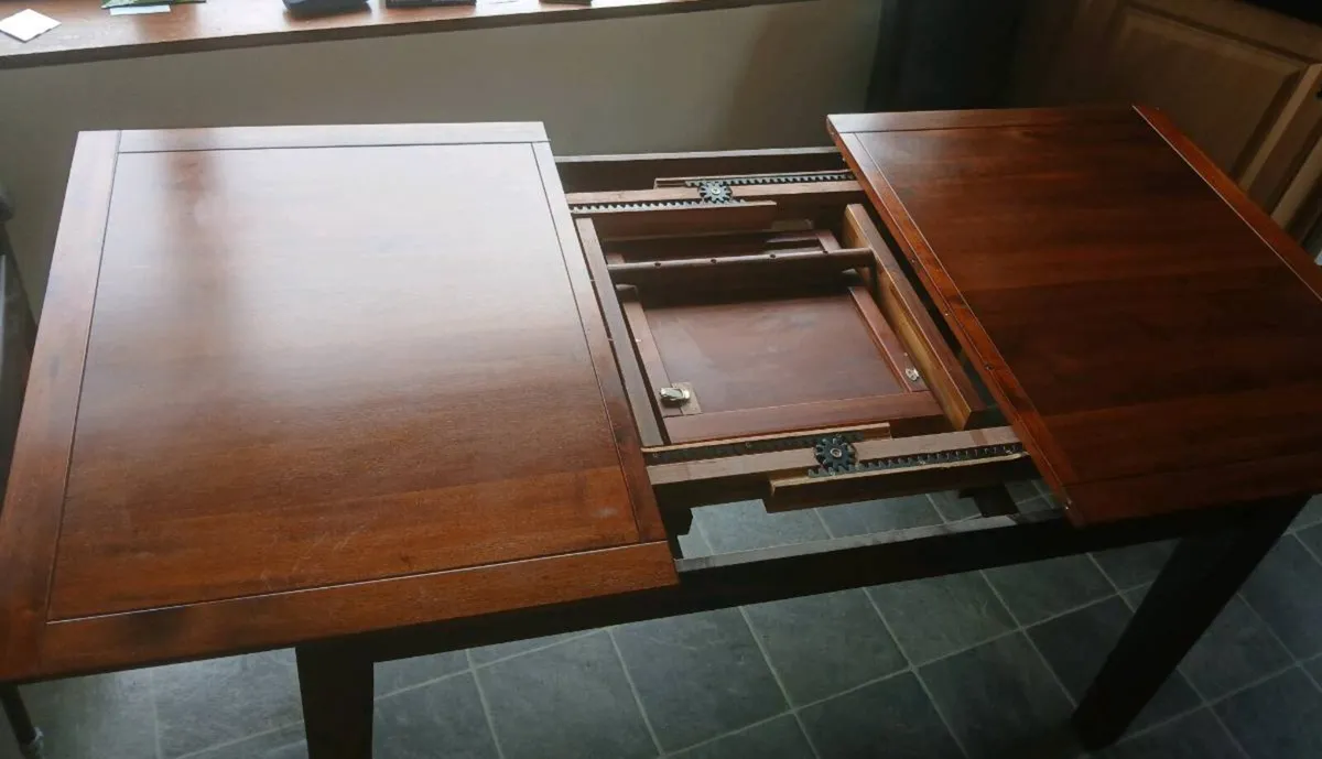 Dining Table - Image 4