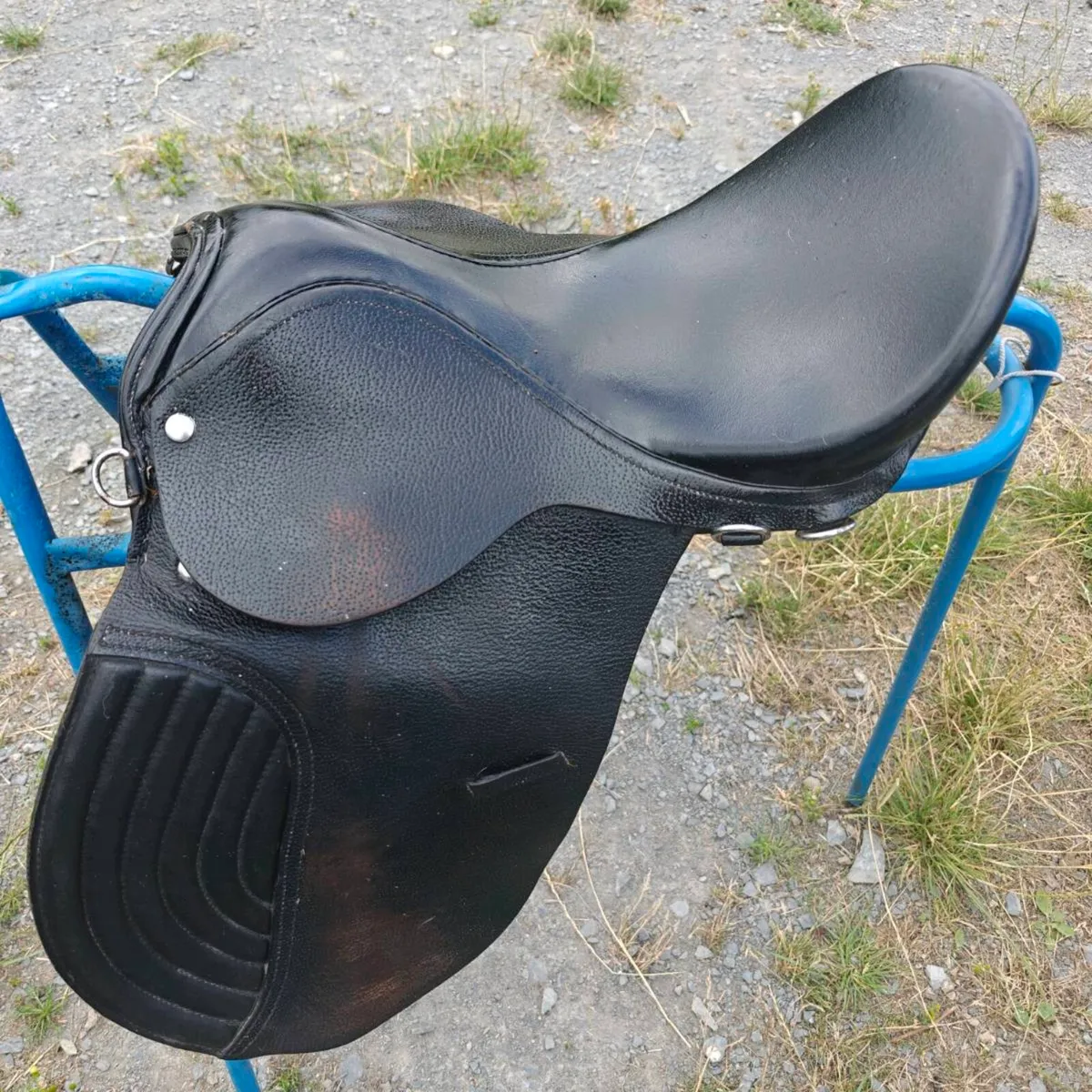 16.5 inch general purpose saddle - Image 1