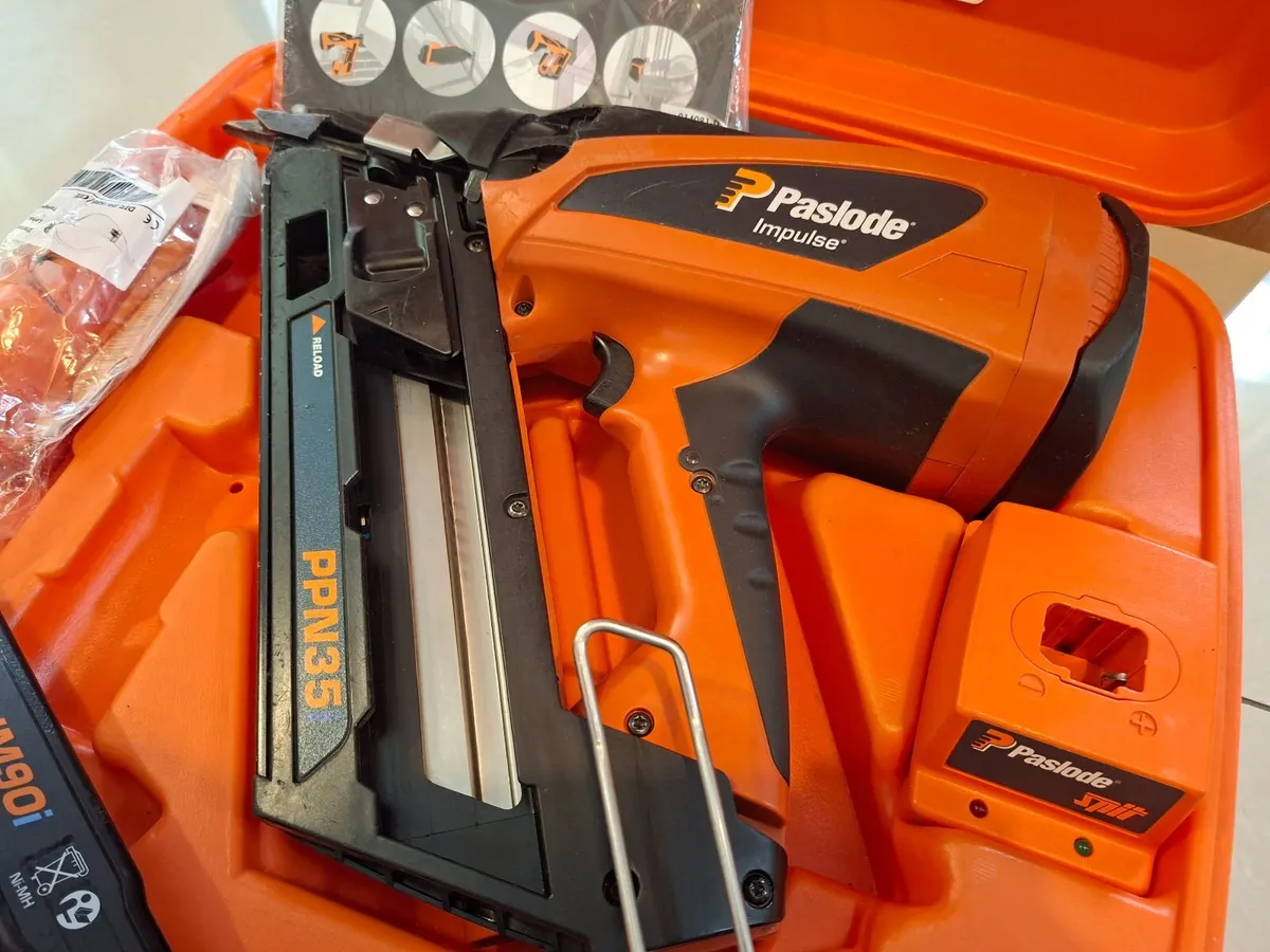 Paslode Impulse PPN35 Ni-MH Placement Nailer - Image 3