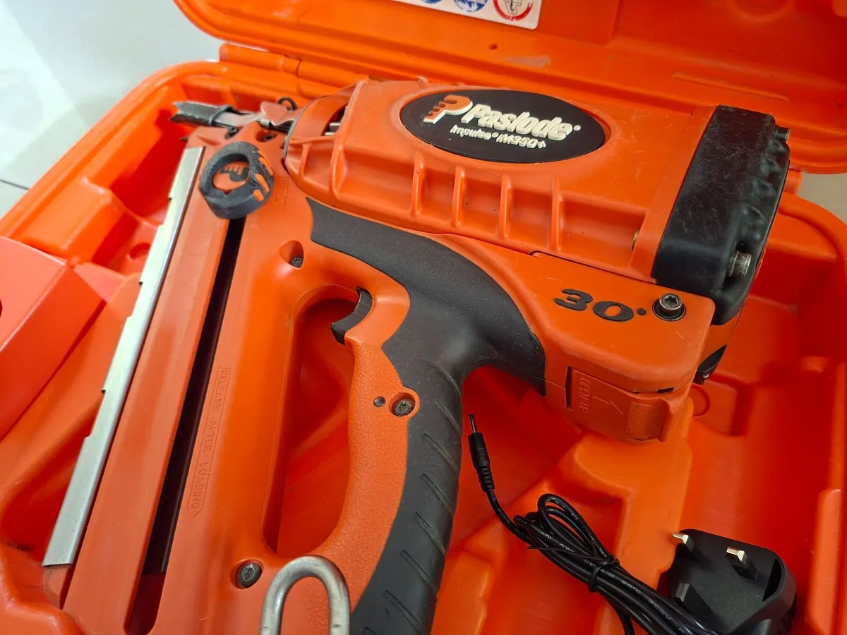 Paslode im350+ 1st Fix Nail Gun"Fully Serviced" - Image 2