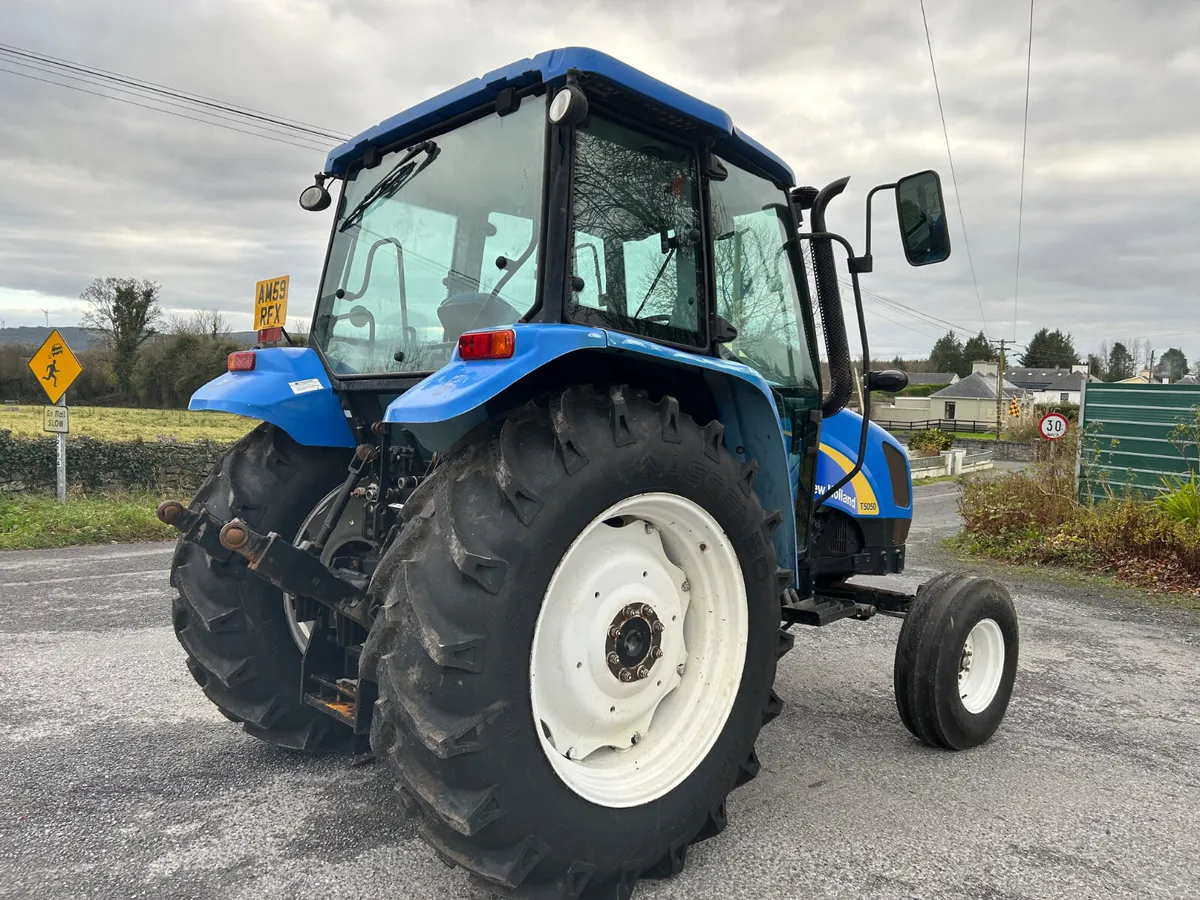 2009 New Holland T5050 2wd - Image 2