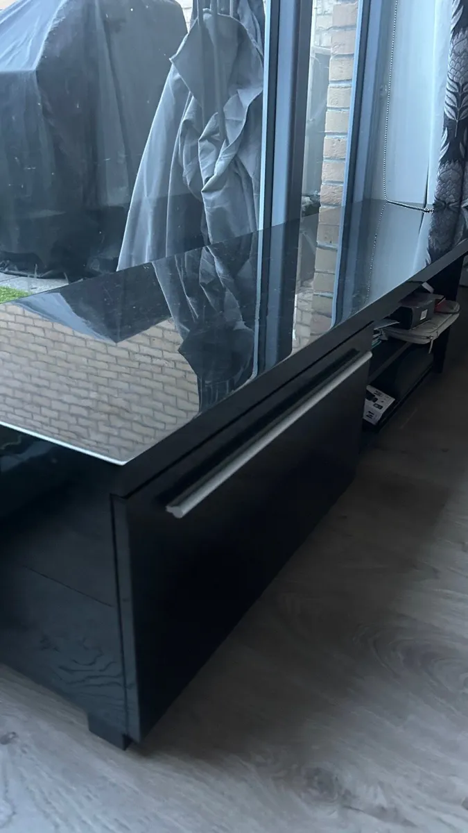 TV STAND - Image 1