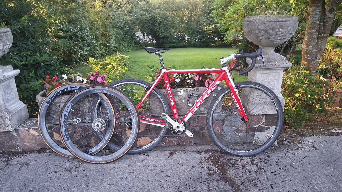 Focus MARES CX 2.0 Carbon - Image 1