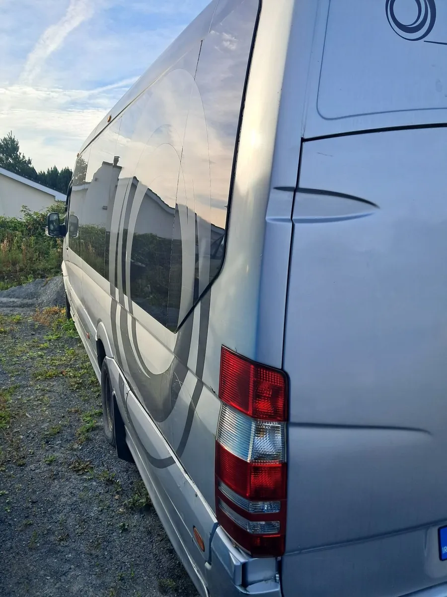 Breaking Mercedes-Benz Sprinter 2007 - Image 2