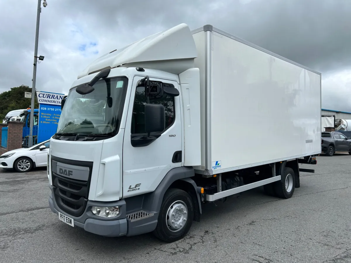 2017 Daf lf180  12 ton meat railer fridge - Image 2