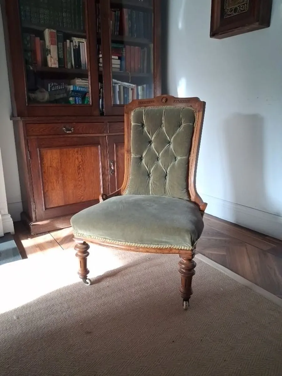 Victorian tufted upholstered chair - Image 1