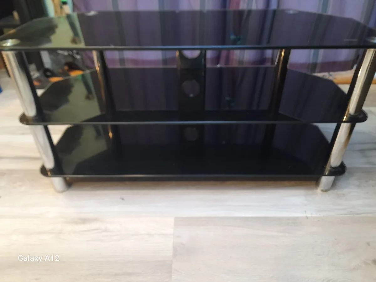 Tv stand - Image 1