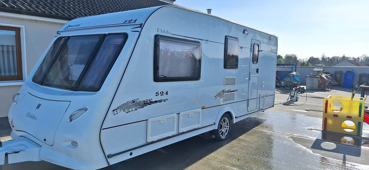 Caravan - Image 3