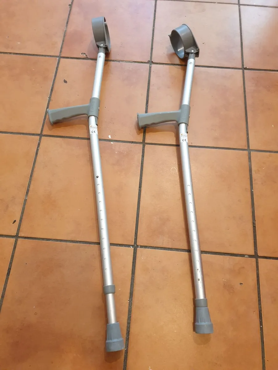 Crutches - Image 3