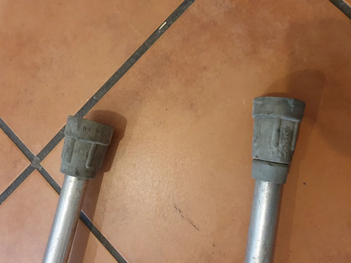 Crutches - Image 4