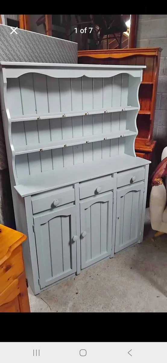 Kitchen dresser
