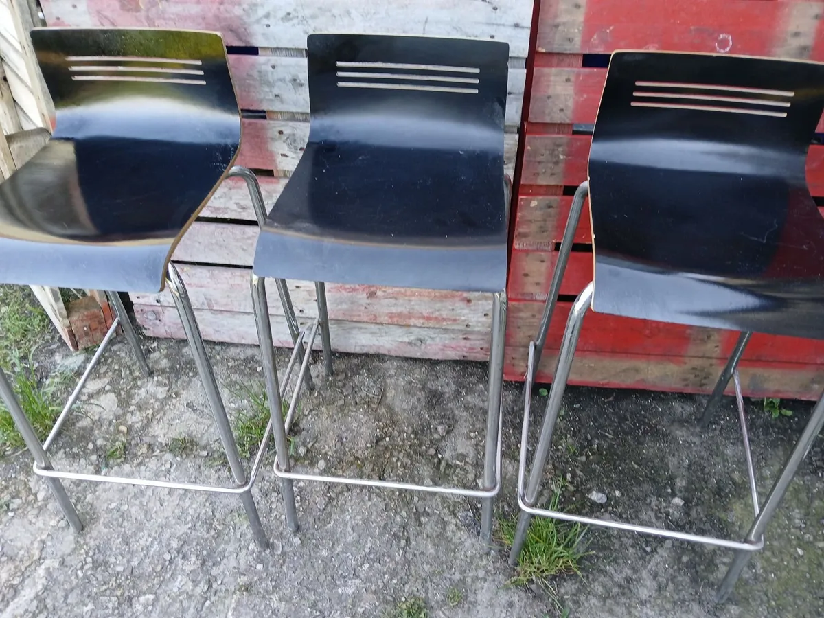Lot of (3)...bar stools ...x show hse ..delivered - Image 3