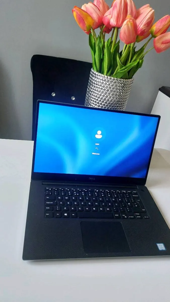 Dell Precision 5530 - Image 2