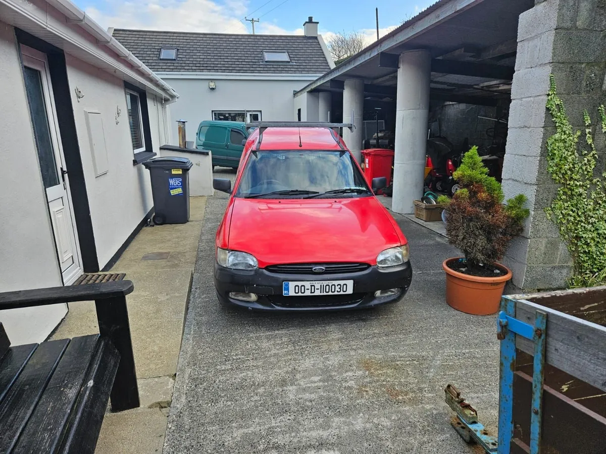 Ford Escort 2000 - Image 4