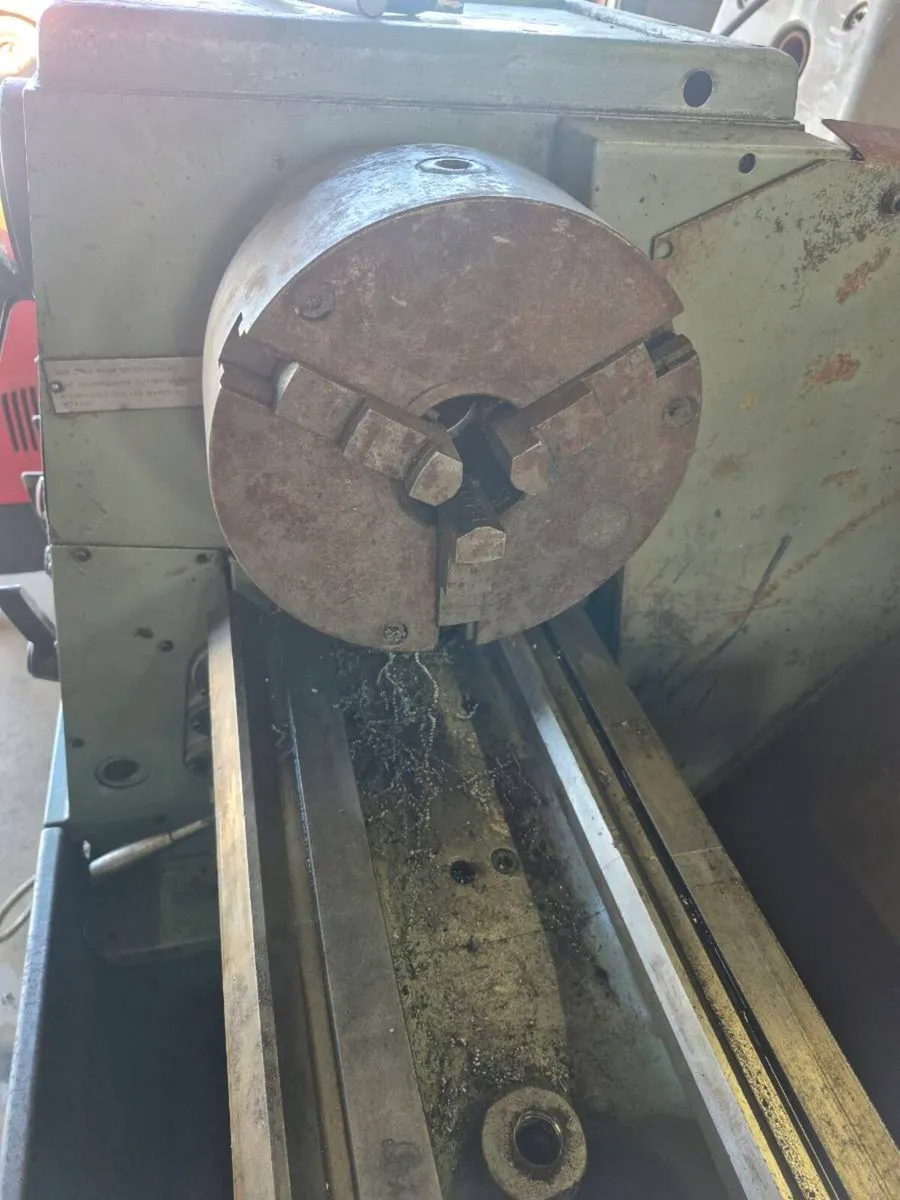 Colchester triumph 2000 lathe - Image 3
