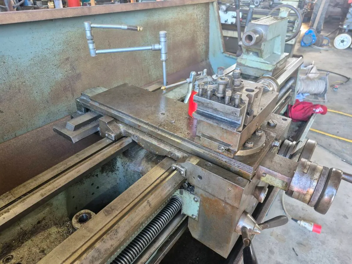 Colchester triumph 2000 lathe - Image 4