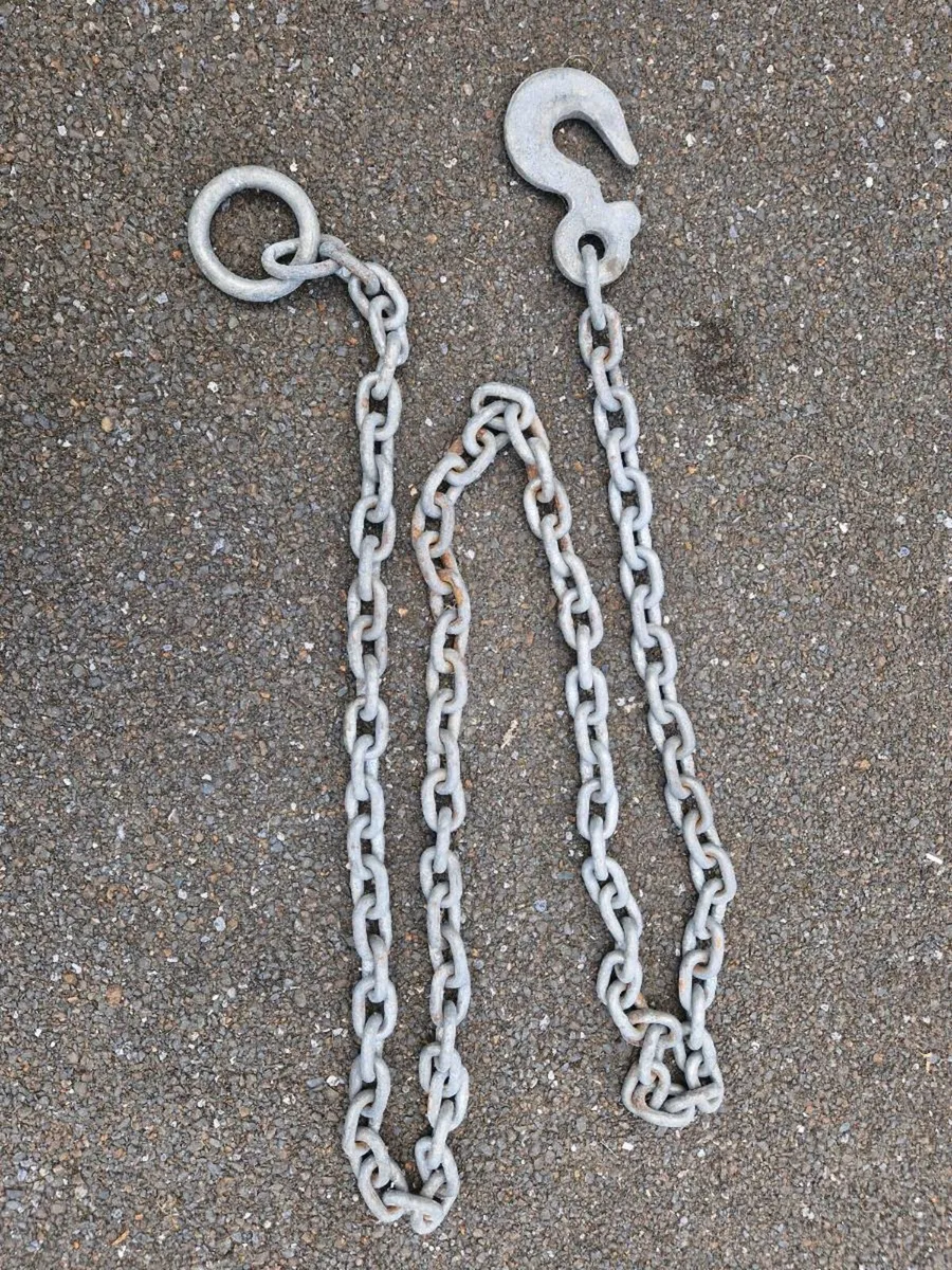 Towing chain