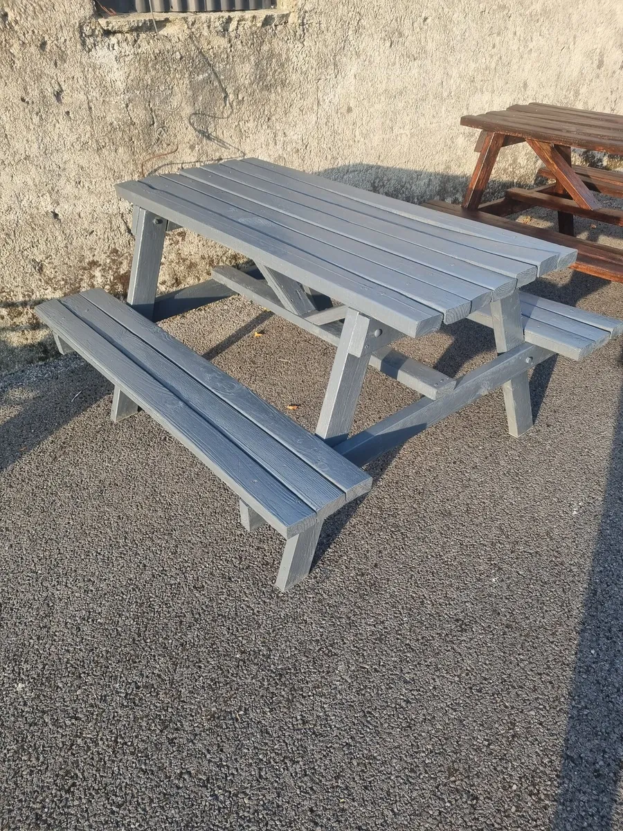 picnic benches - Image 1