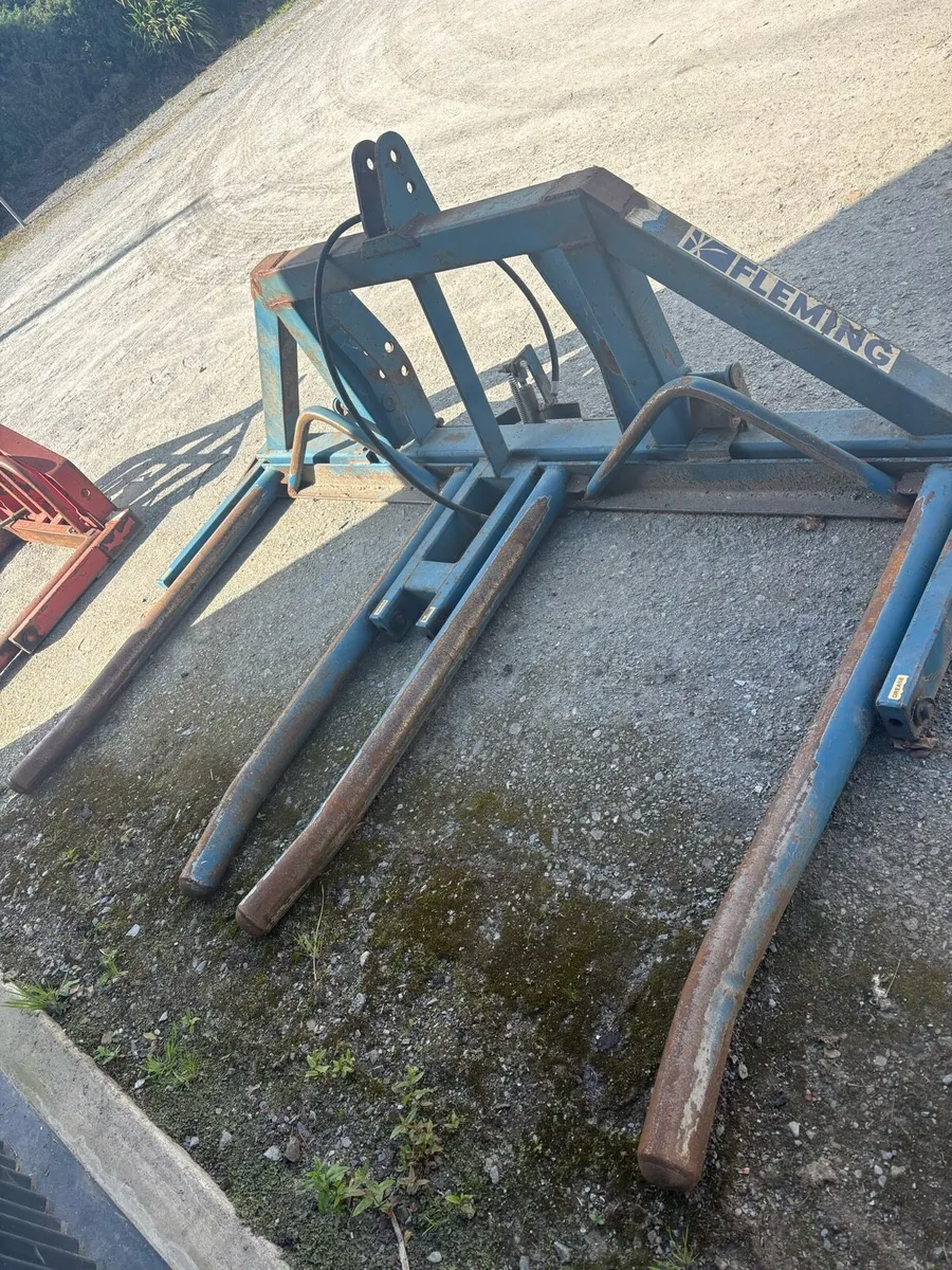 Fleming double bale lifter - Image 3