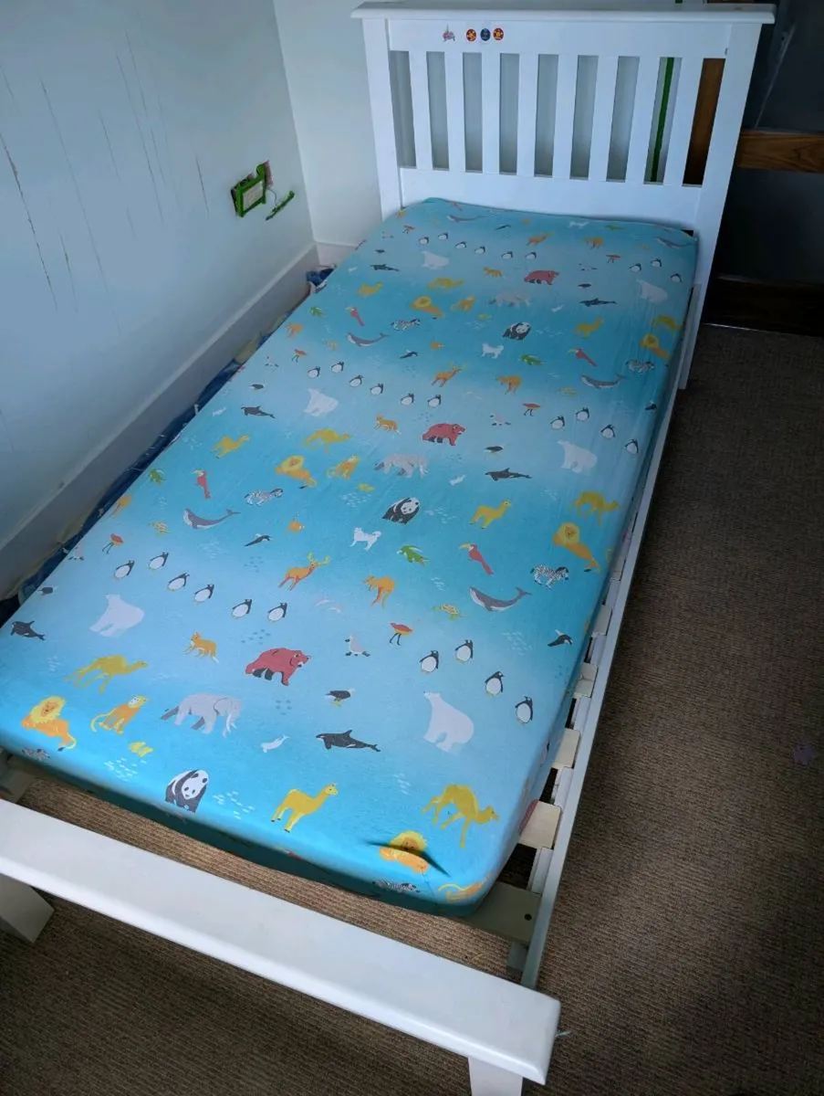 Children's single bed x2 - Image 1
