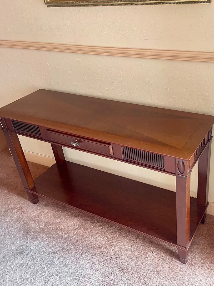 Hall table. Console table - Image 1