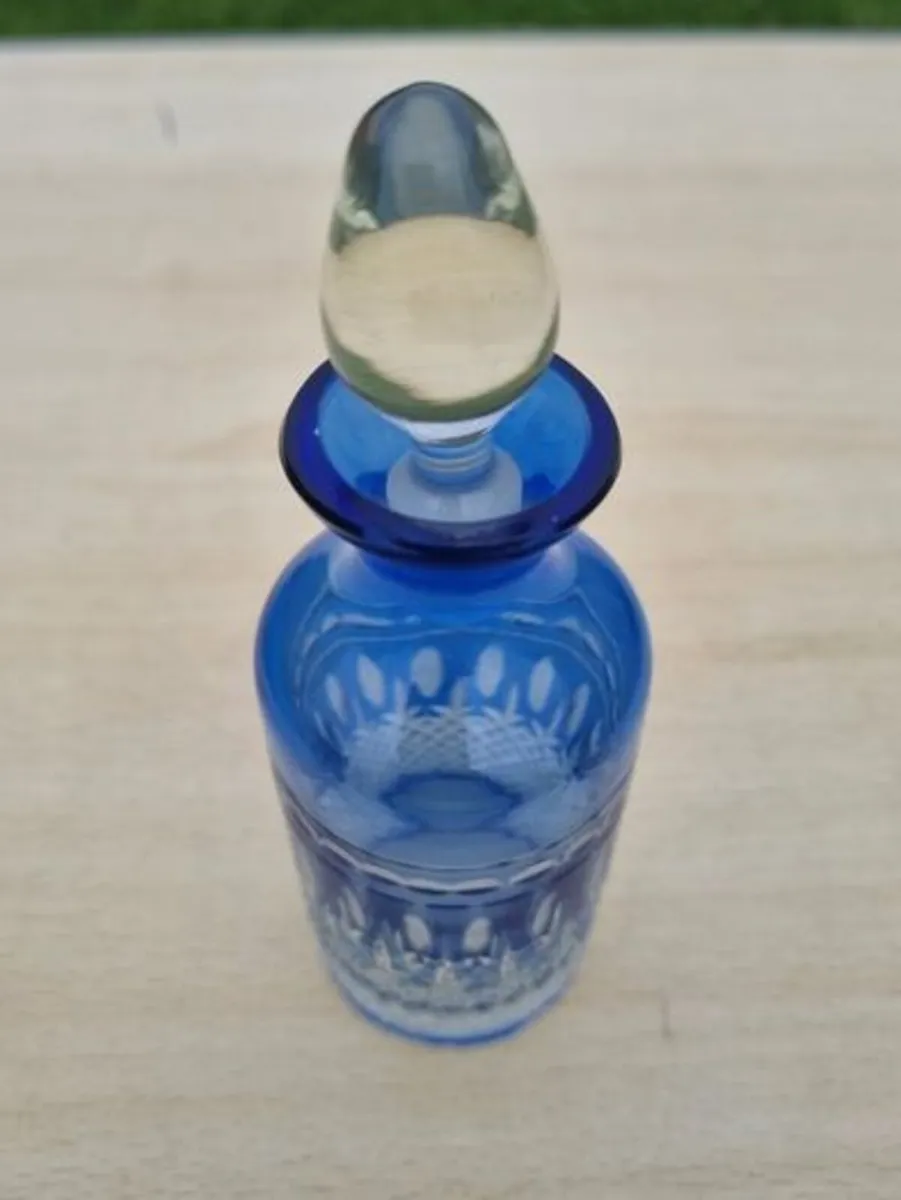 Cobalt small cut-to-clear crystal carafe - Image 2